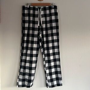 Black and white checkered “stars above” flannel pants
